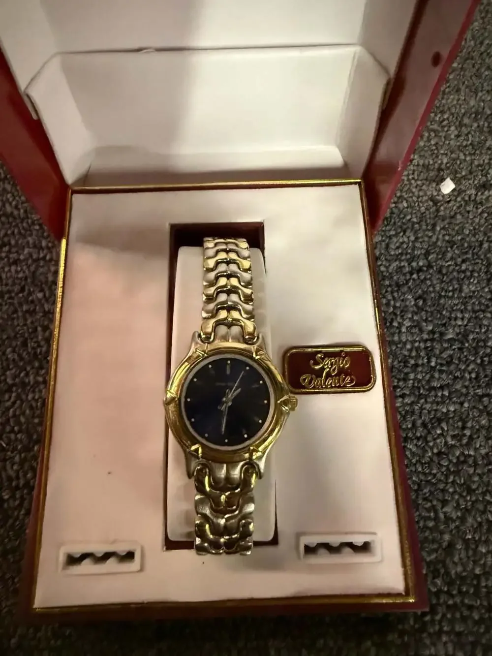 Sergio Valente Women's Two-Tone Gold and Silver Bracelet Quartz Watch with Black